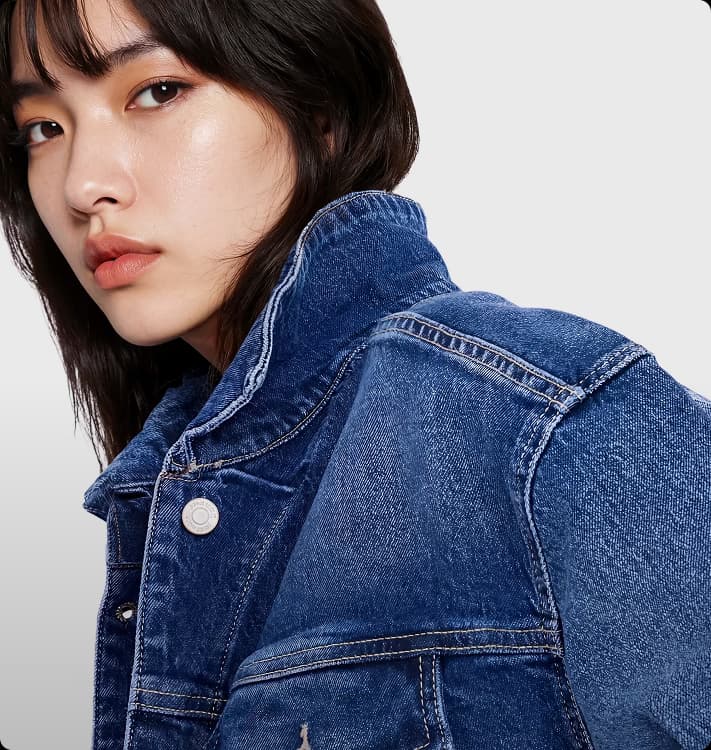 Atelier 9 on-model shot